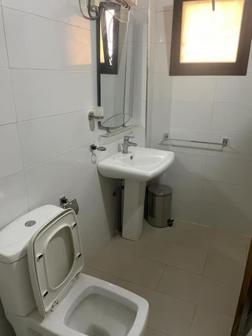 Appartement A Residence Mamouja Dakar Exteriör bild